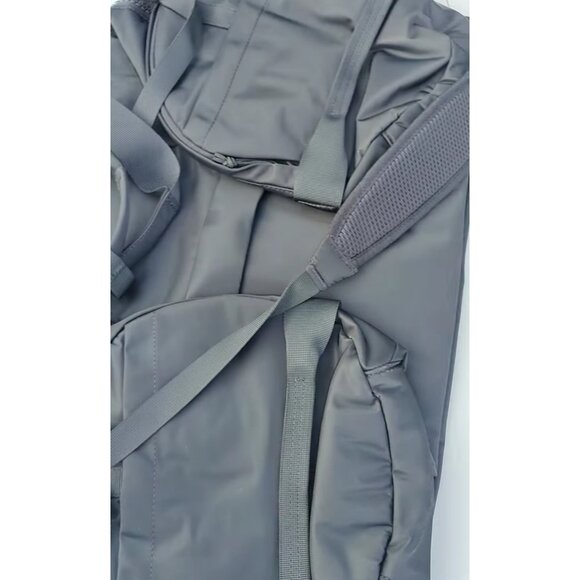 *NEW*Lululemon x Peloton All Day Essentials Duffle Train Gym Bag 32L Large Black - Picture 4 of 16